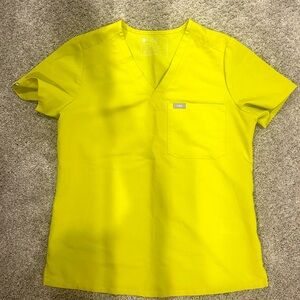 Size small Figs scrubs.